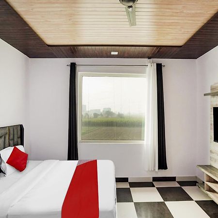 Collection O Love Garden Hotel Ghaziabad Buitenkant foto