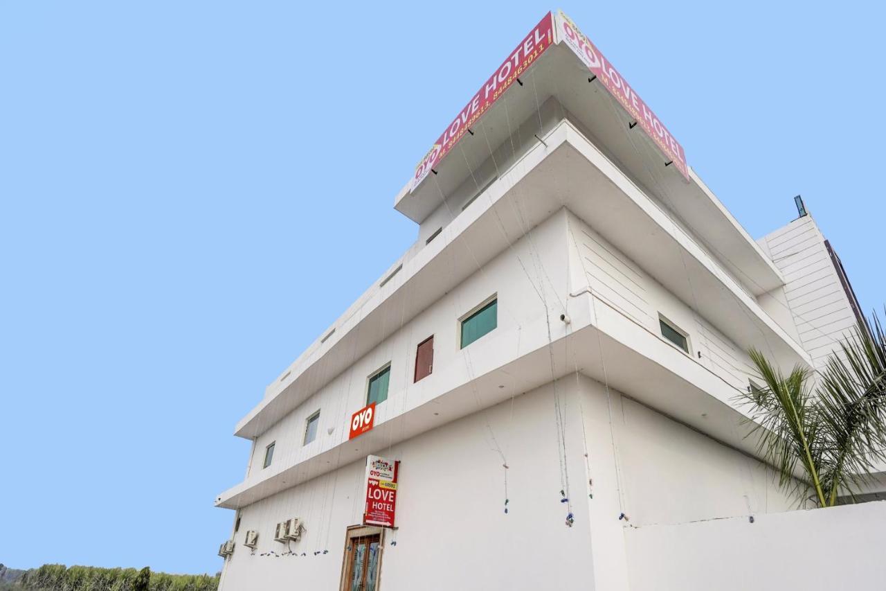 Collection O Love Garden Hotel Ghaziabad Buitenkant foto